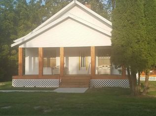 102 N Maple, Cincinnati, IA 52549