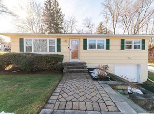 3 Gottlieb Drive, Pearl River, NY 10965