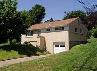 379 Saratoga Dr, Pittsburgh, PA