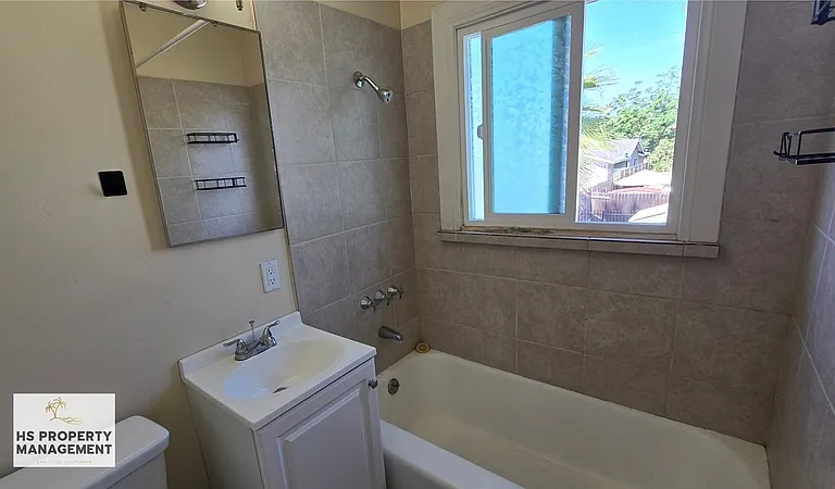412 S Sunshine Ave — Photo 8
