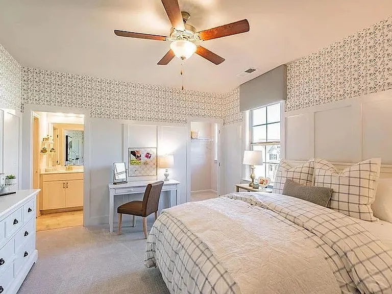 7930 Tiberon Pkwy — Photo 12