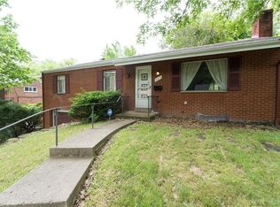 345 Pennoak Dr, Pittsburgh, PA 15235