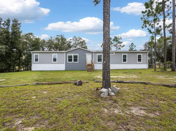9490 NE 77th Pl, Bronson, FL 32621