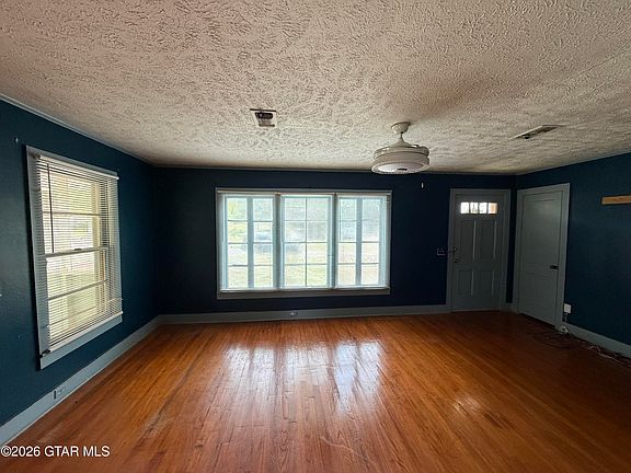 3rd image of 504 S Long St