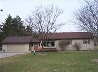 N2247 Parfreyville Rd, Waupaca, WI 54981