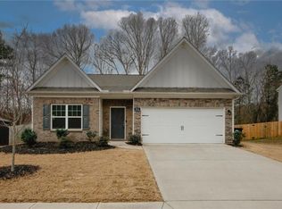 924 Creekview Rd, Athens, GA 30606