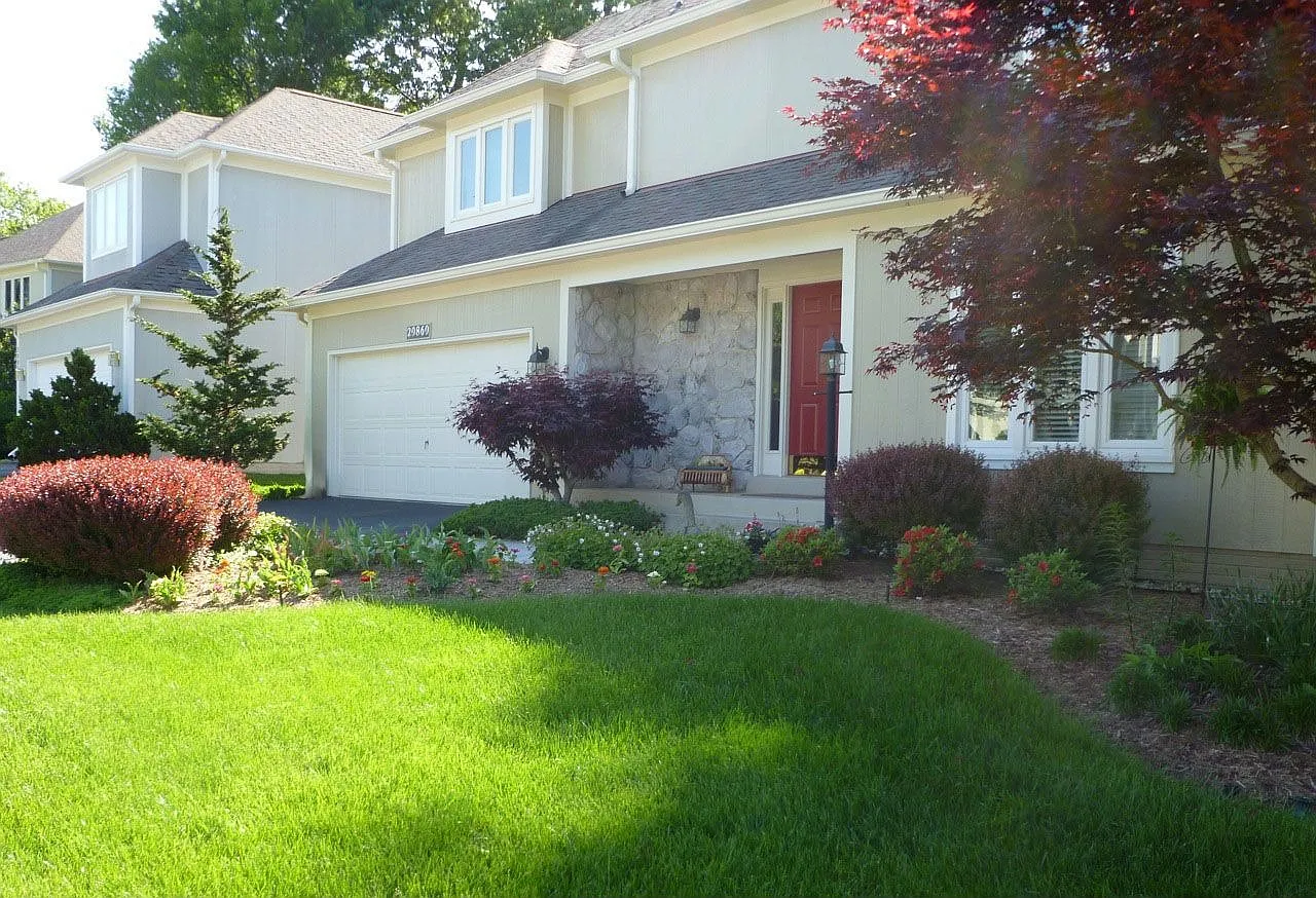 20860 Channel Ct photo 1