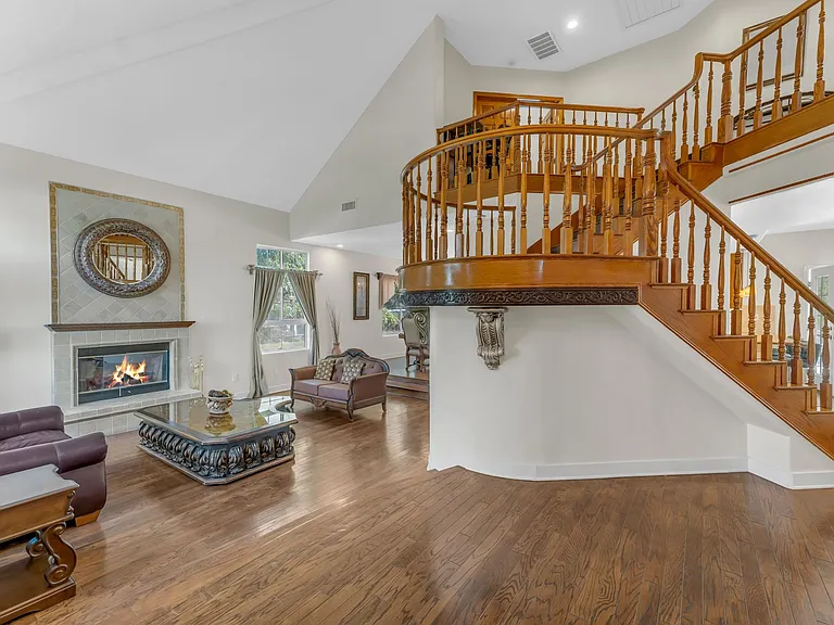 26940 Whitehorse Pl — Photo 4