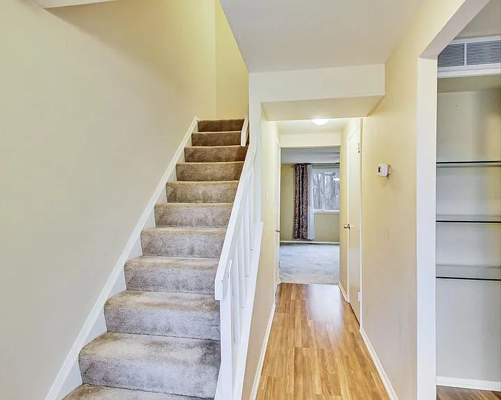 6510 Overheart Ln — Photo 8