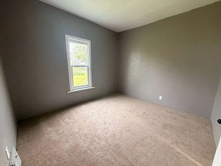 816 Orchard St — Photo 12