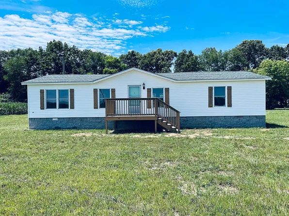 19 Big Springs Ter, Lawrenceburg, TN 38464
