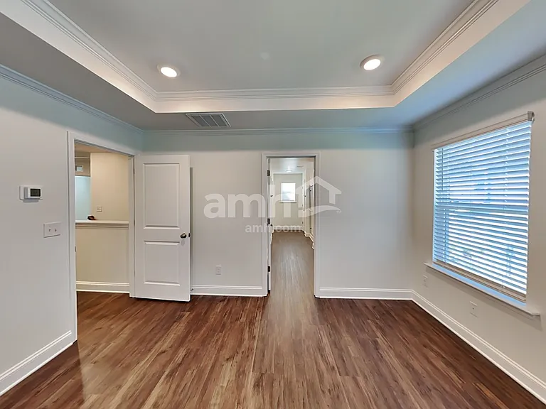 555 Rivermist Dr — Photo 15