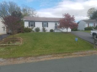 122 Pioneers Rd, Winchester, VA 22602