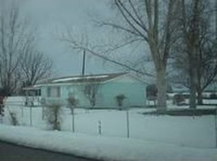 213 W Pioneer Rd, Ontario, OR 97914