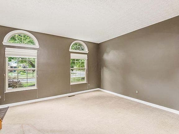 5th image of 6386 Wyler Dr