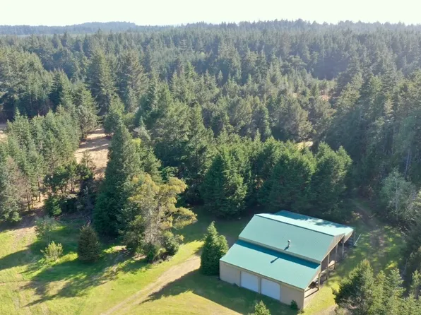 42836 Hensley Hill Rd, Port Orford, OR 97465