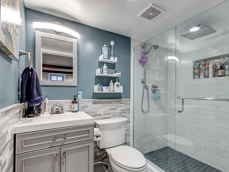 3171 S Williams St — Photo 24