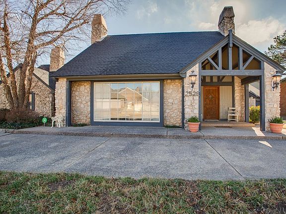 2nd image of 2529 Homestead Rd