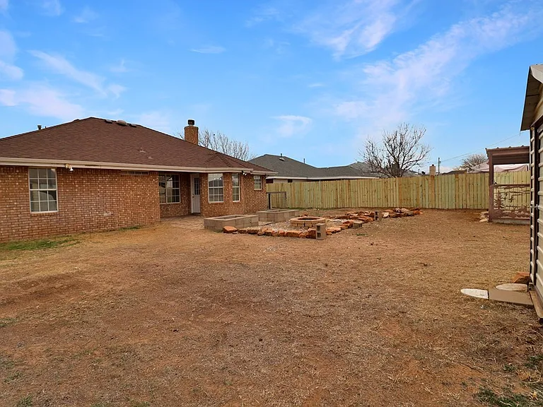 8633 Yale Ave — Photo 26