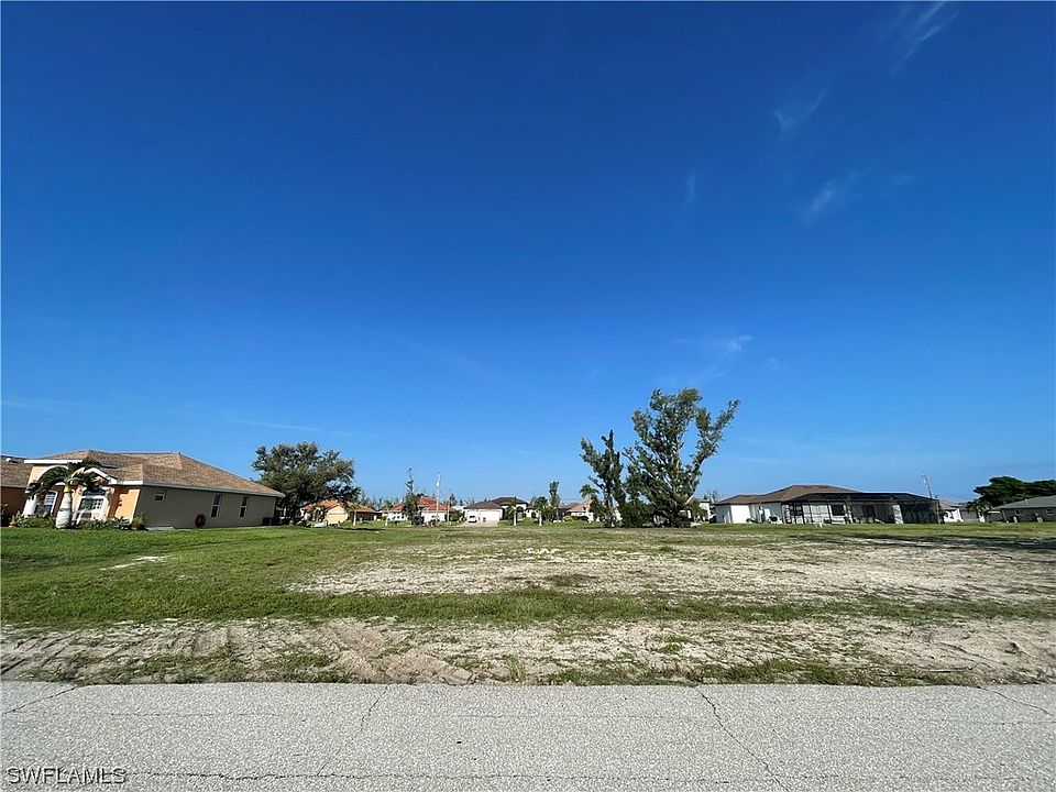2nd image of 706 NW 38th Ave