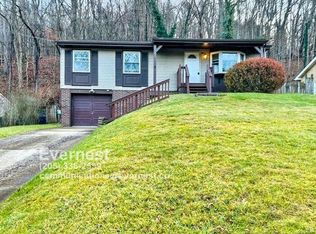 203 Alpine Village Dr, Monroeville, PA 15146