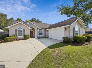 211 Greenbriar Rd, Kingsland, GA 31548