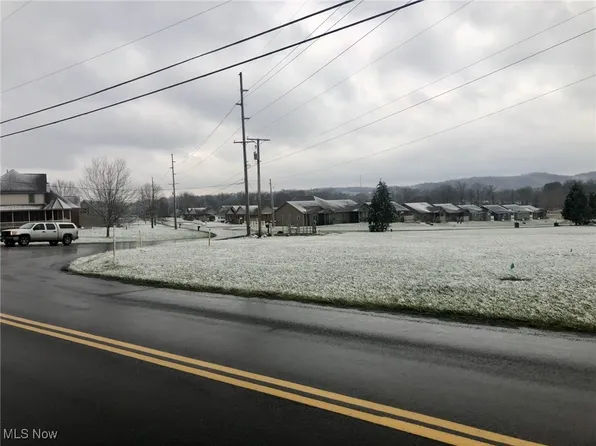 Eastport Rd SE, Dennison, OH 44621