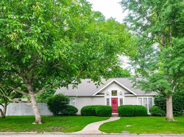 2910 W Devon Rd, Muncie, IN 47304