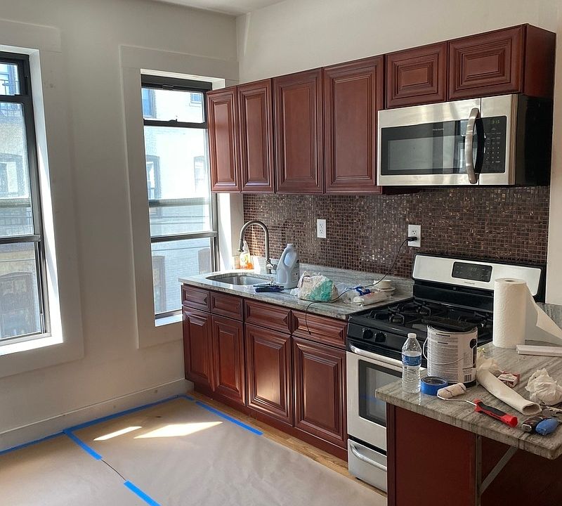 1st image of 32-60 30th St #2