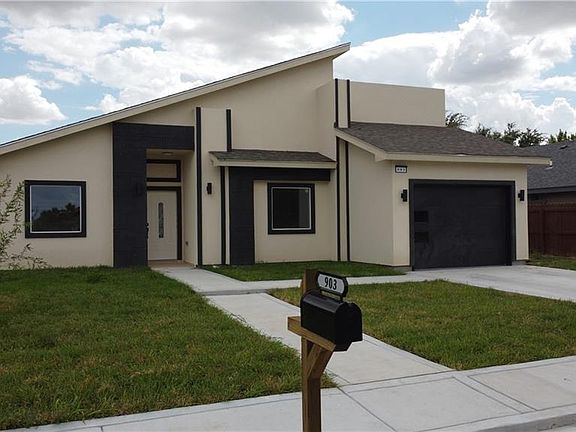 3rd image of 903 W Eagle Ave