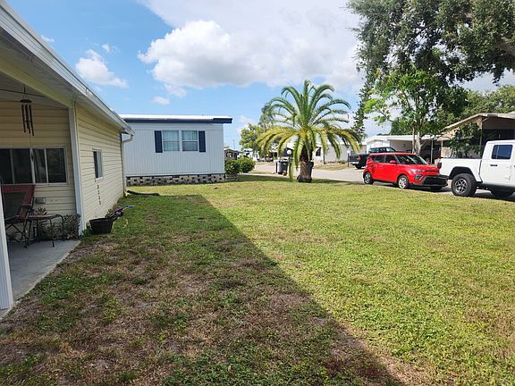 5th image of 5027 Windmill Manor Ave