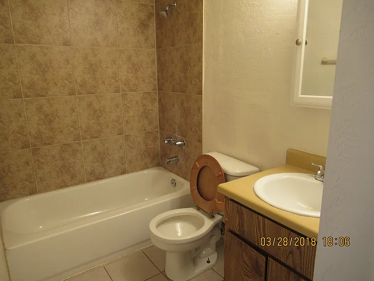 2010 E Sweetwater Ave._SP&Family LLC — Photo 15
