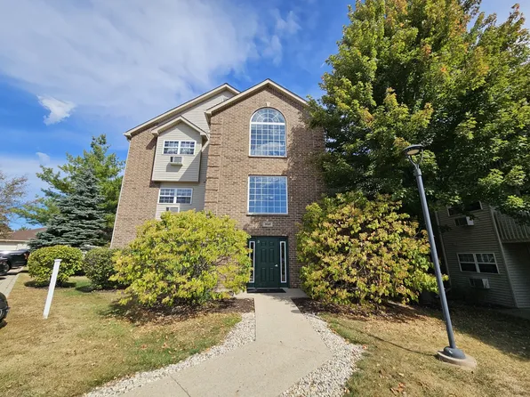 440 Cunat Blvd APT 2F, Richmond, IL 60071