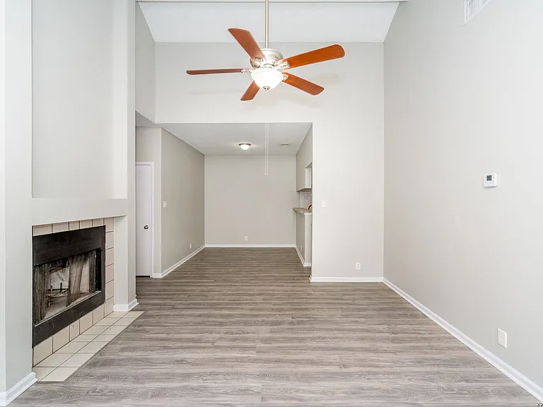 2826 Village Pkwy — Photo 4