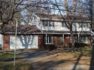 2607 Gene Field Rd, Saint Joseph, MO 64506