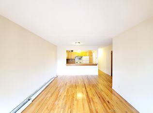 23-56 Steinway St #1F, Astoria, NY 11105