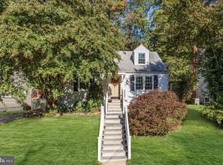 712 Woodland Dr, Halethorpe, MD 21227