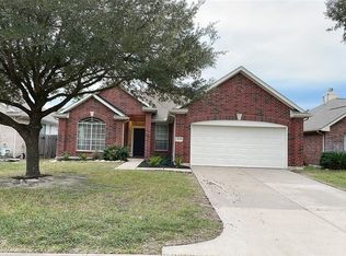 8719 Pleasantbrook Dr, Houston, TX 77095