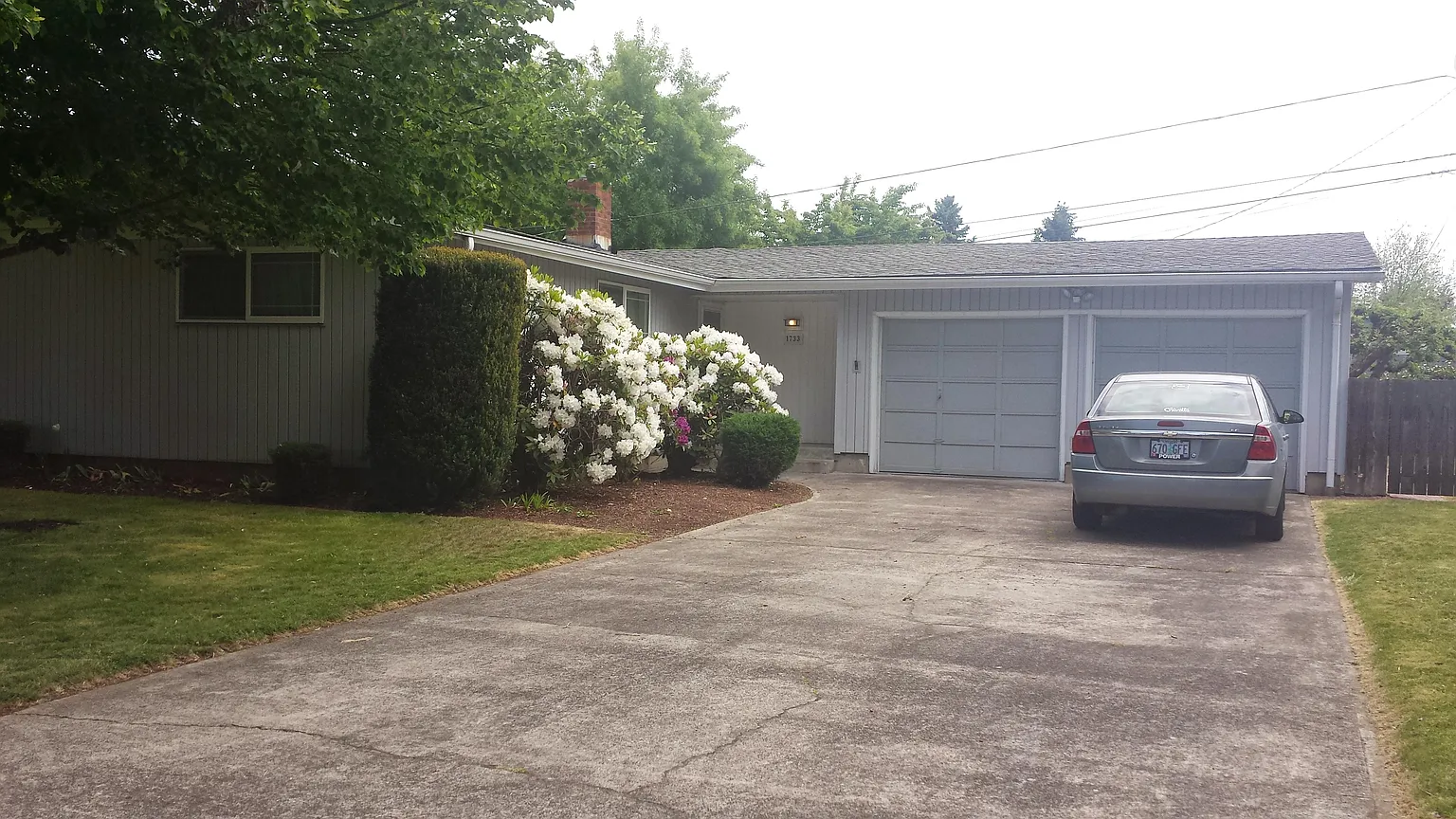 1733 Alderwood St photo 1