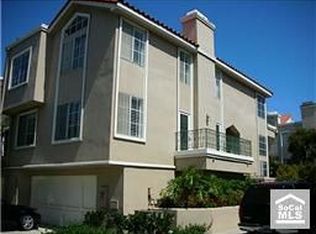 19572 Grandview Cir, Huntington Beach, CA 92648