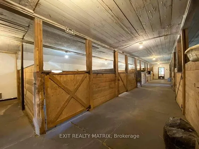 1351 Calypso St — Photo 5