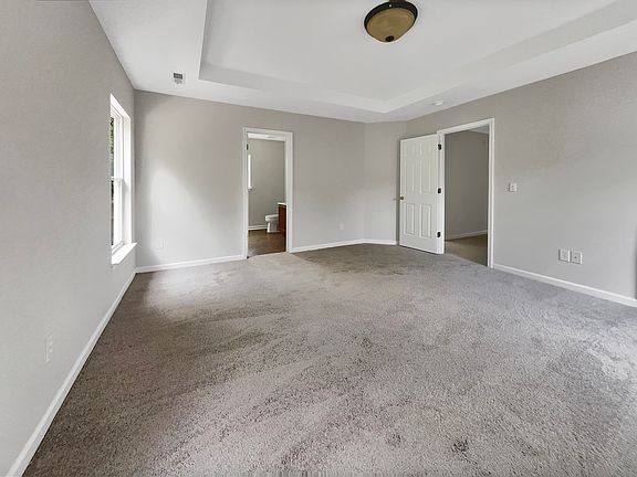 5th image of 8802 Shadowglen Dr