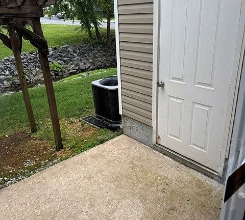 5th image of 400 Flintlock Ct