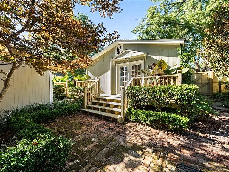 421 McCants Dr — Photo 31