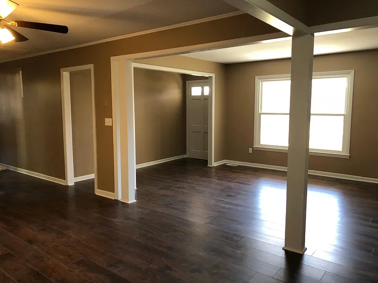 1217 Pennywood Dr — Photo 3