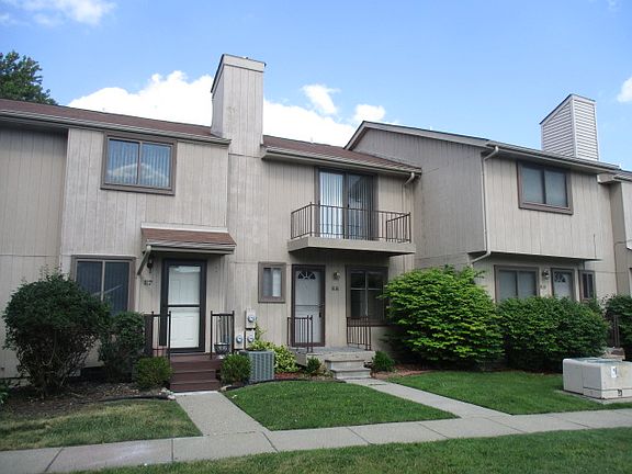 2nd image of 50676 Jefferson Ave APT E15