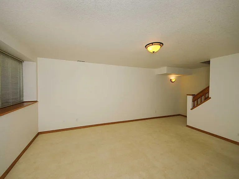 155 Fairfield Ln — Photo 18