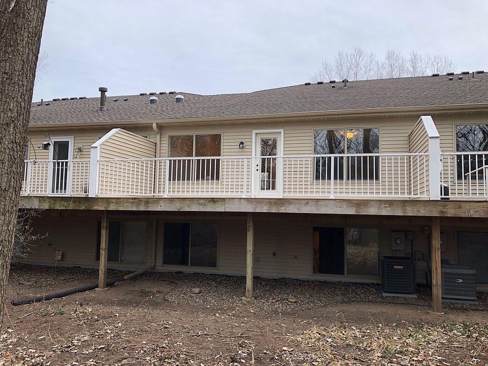 1st image of 911 Oakwood Heights Cir