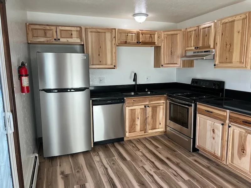 Building Photo - 1324 Balsam Ave #1