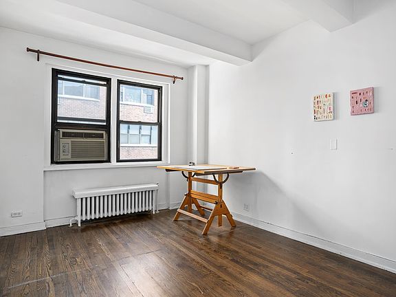 4th image of 211 E 35th St APT 10C